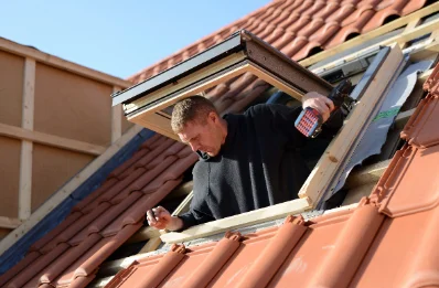 Pose de fenêtres de toit Velux à Feule